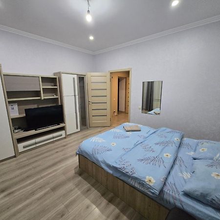 White New Apartments Ultracentral 2-Rooms In The Heart 키시나우 외부 사진