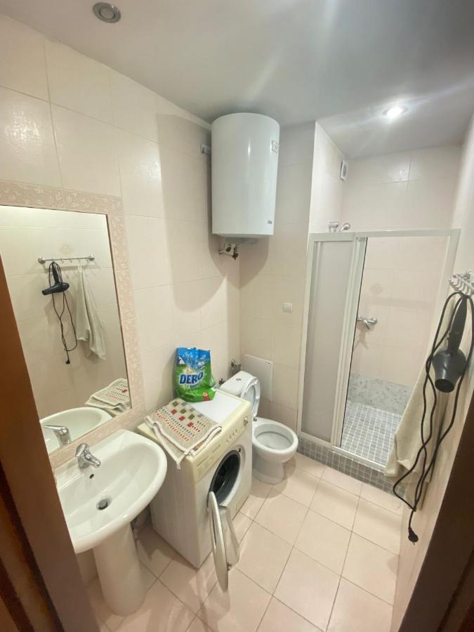 White New Apartments Ultracentral 2-Rooms In The Heart 키시나우 외부 사진