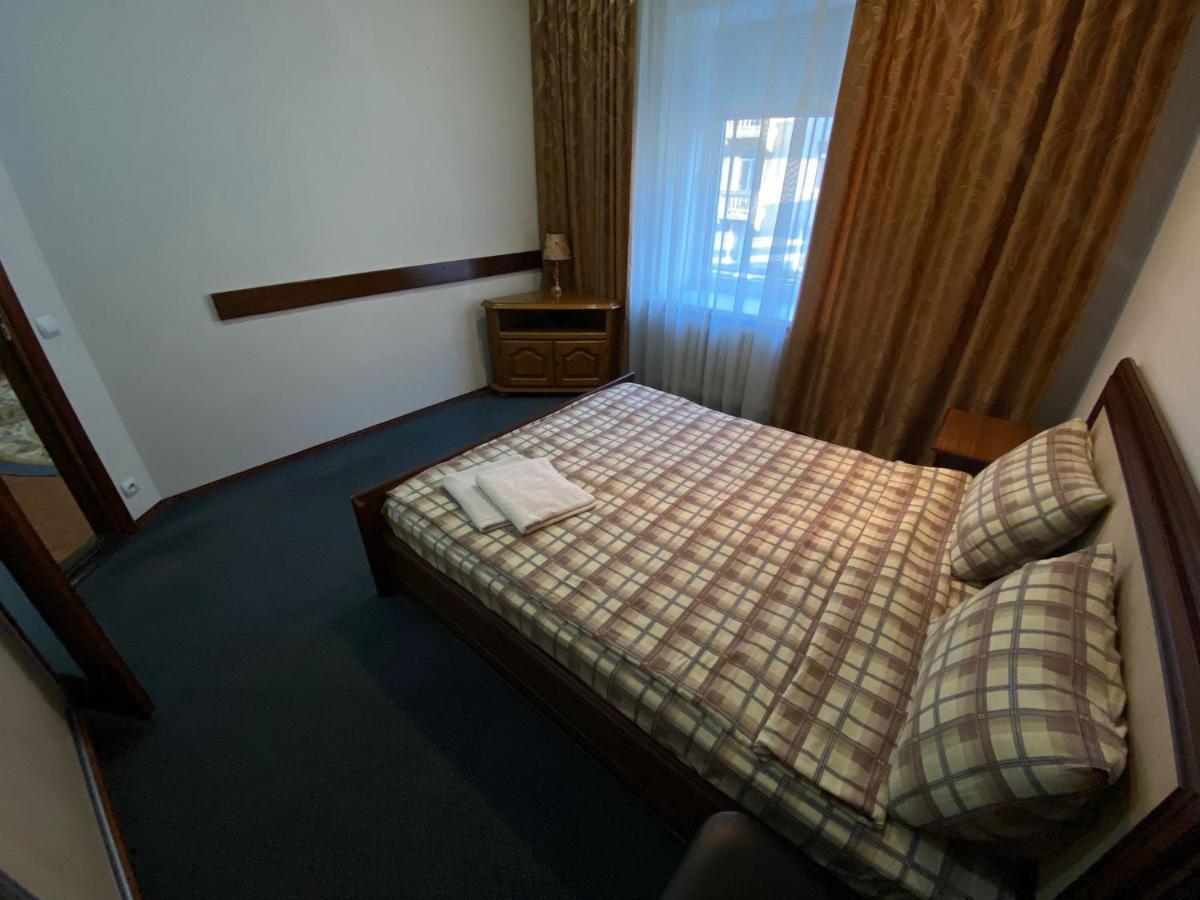 White New Apartments Ultracentral 2-Rooms In The Heart 키시나우 외부 사진