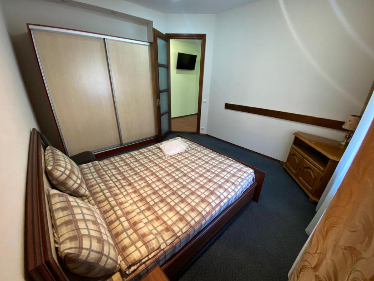 White New Apartments Ultracentral 2-Rooms In The Heart 키시나우 외부 사진