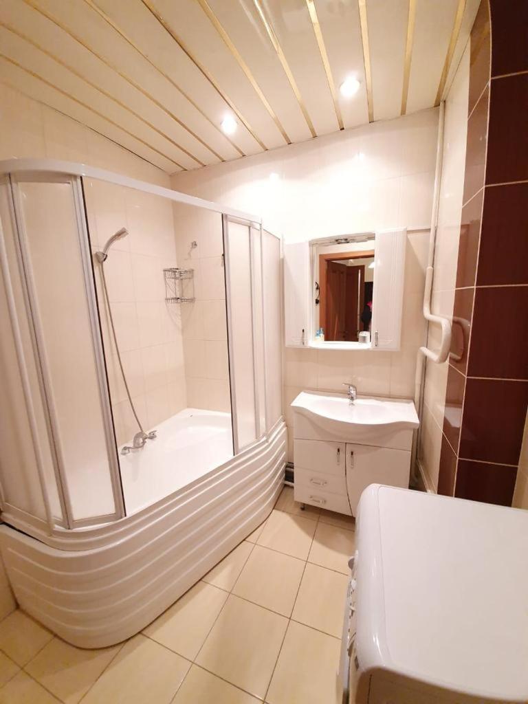 White New Apartments Ultracentral 2-Rooms In The Heart 키시나우 외부 사진