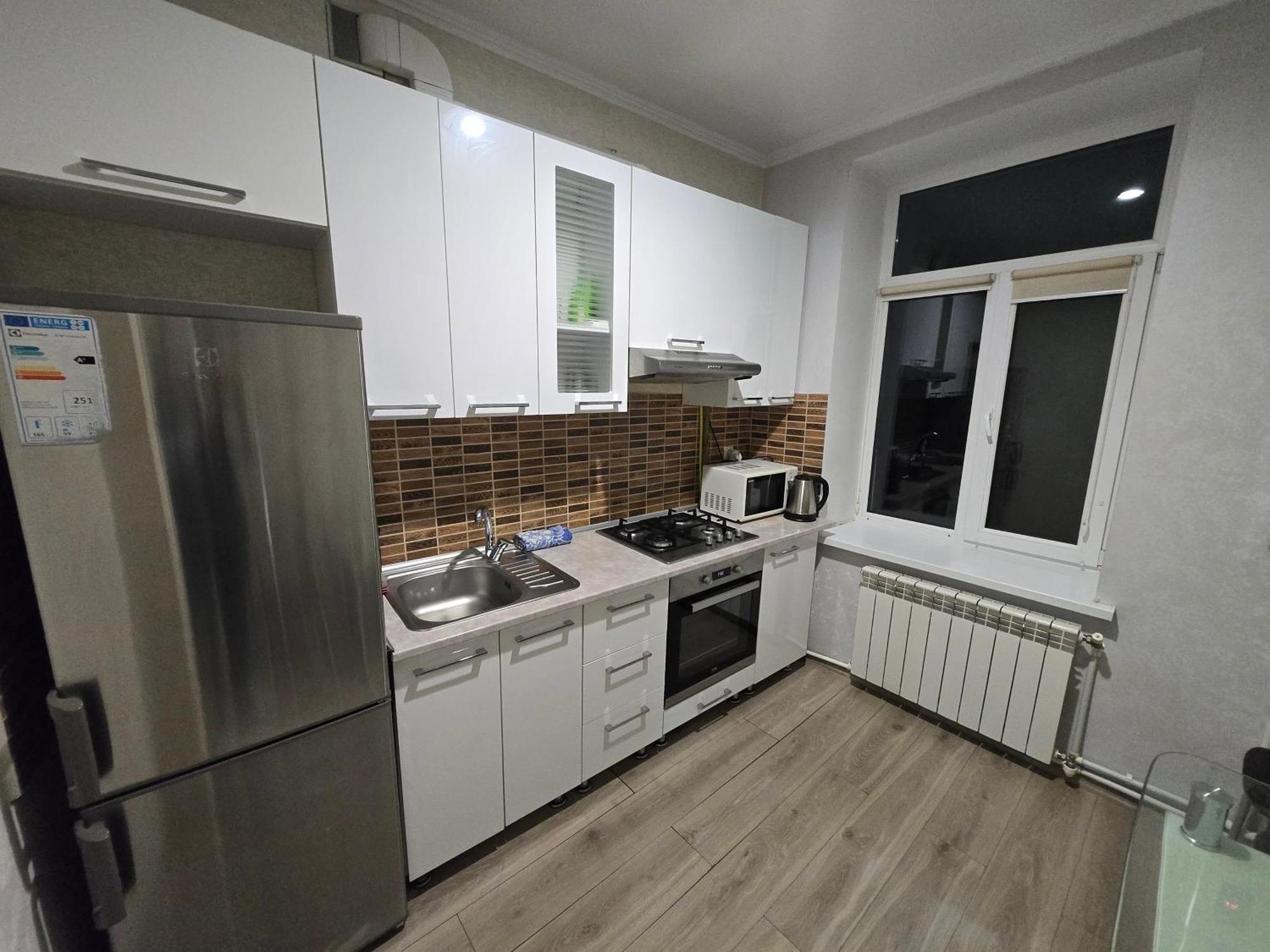 White New Apartments Ultracentral 2-Rooms In The Heart 키시나우 외부 사진